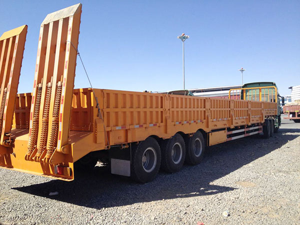 平板运输半挂车