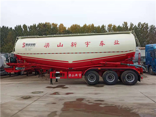 山东水泥罐车厂家 山东水泥罐车厂家